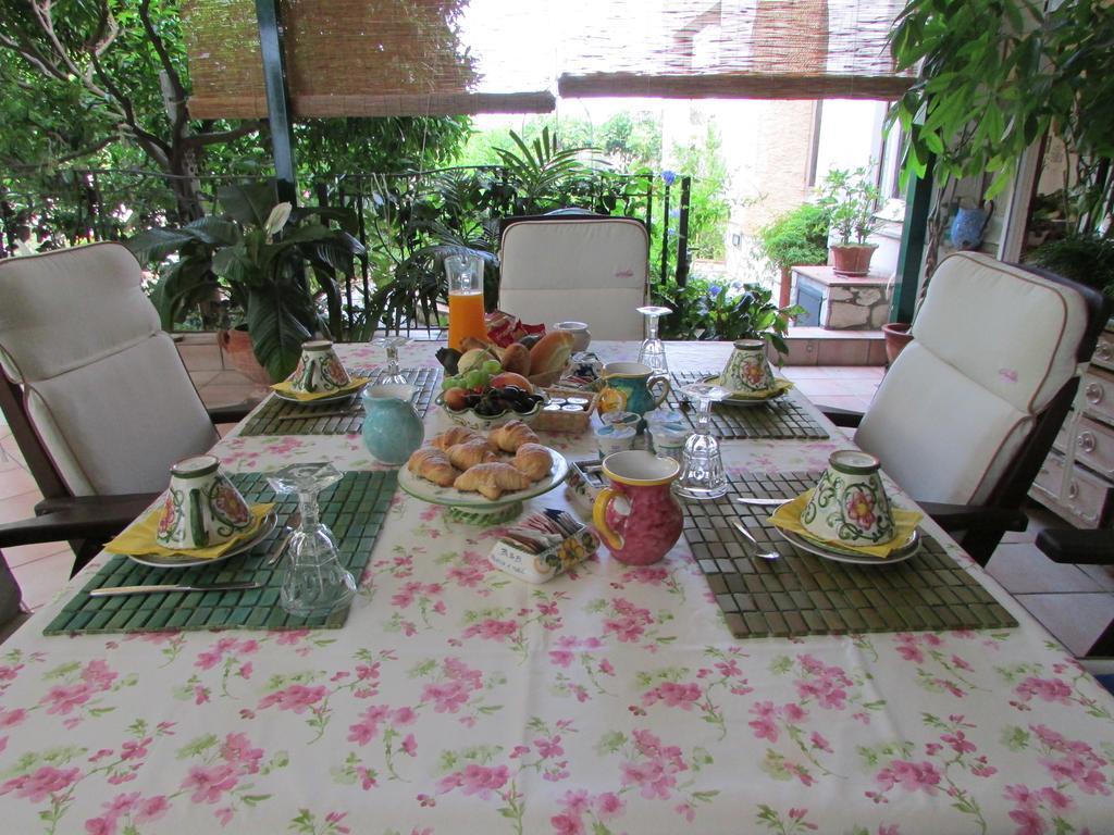 Palazzo A Mare Couette-café